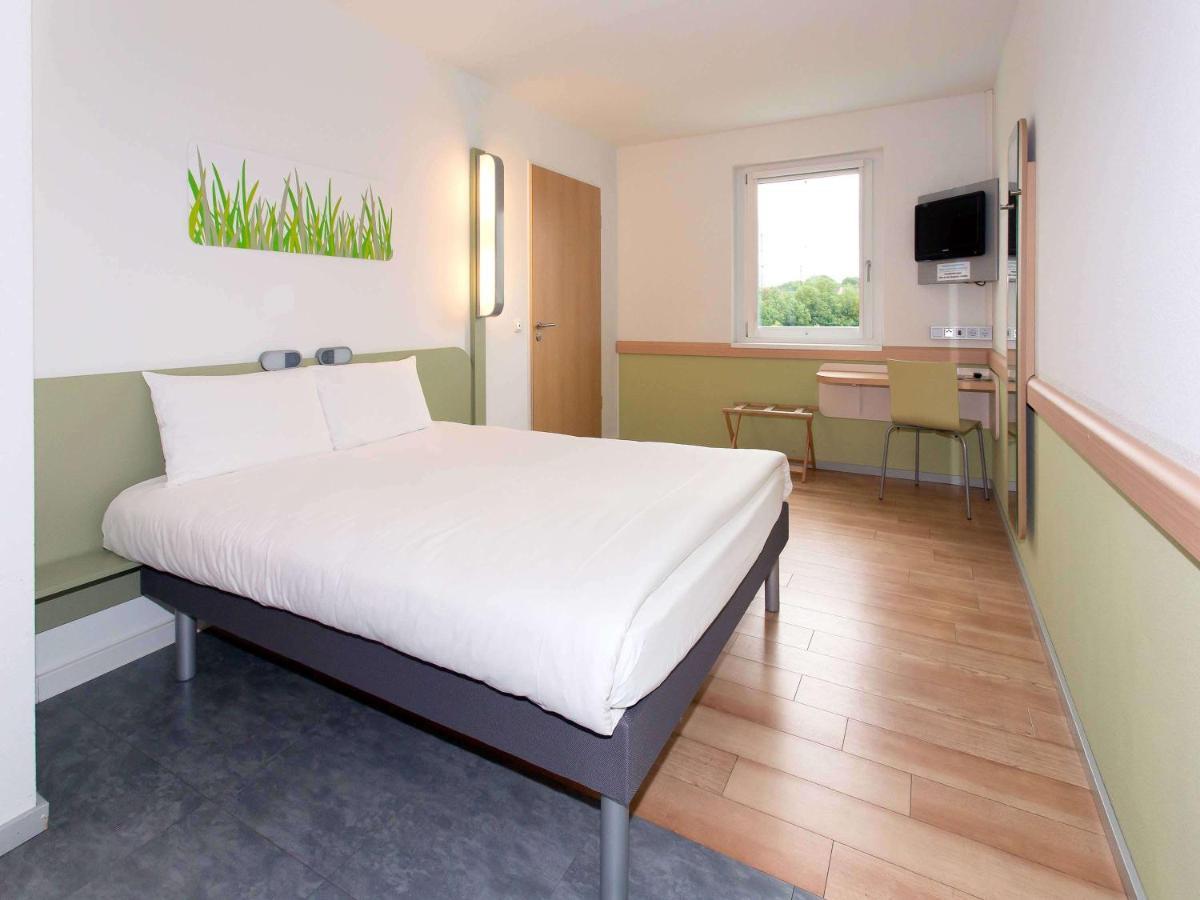 Ibis Budget Augsburg City Экстерьер фото