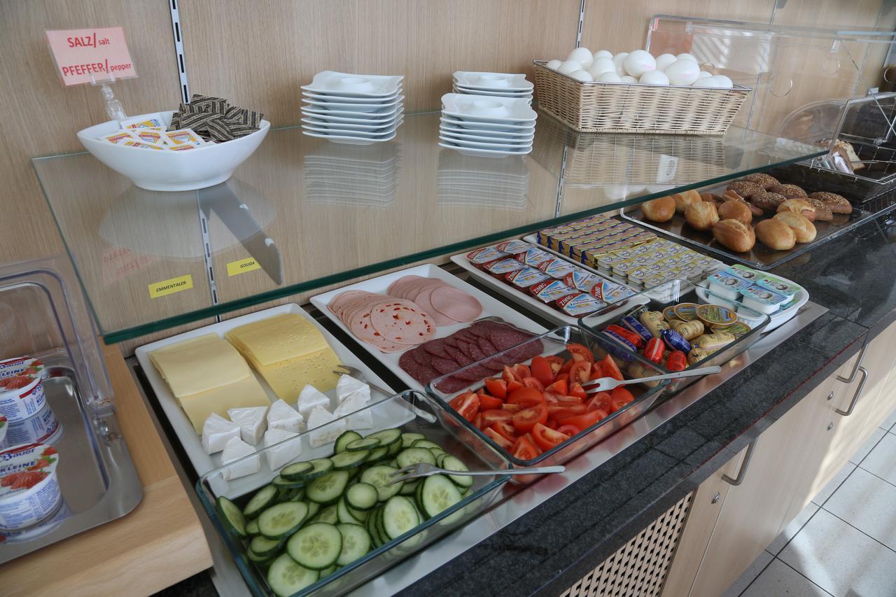 Ibis Budget Augsburg City Экстерьер фото